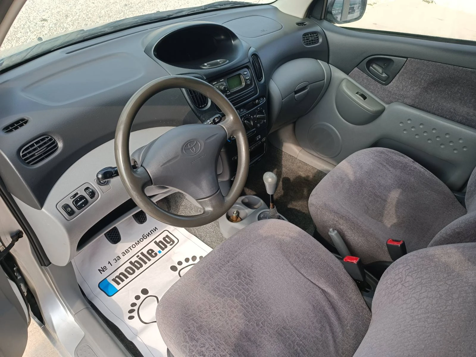 Toyota Yaris verso 1.3 VVTI ГАЗ - изображение 7