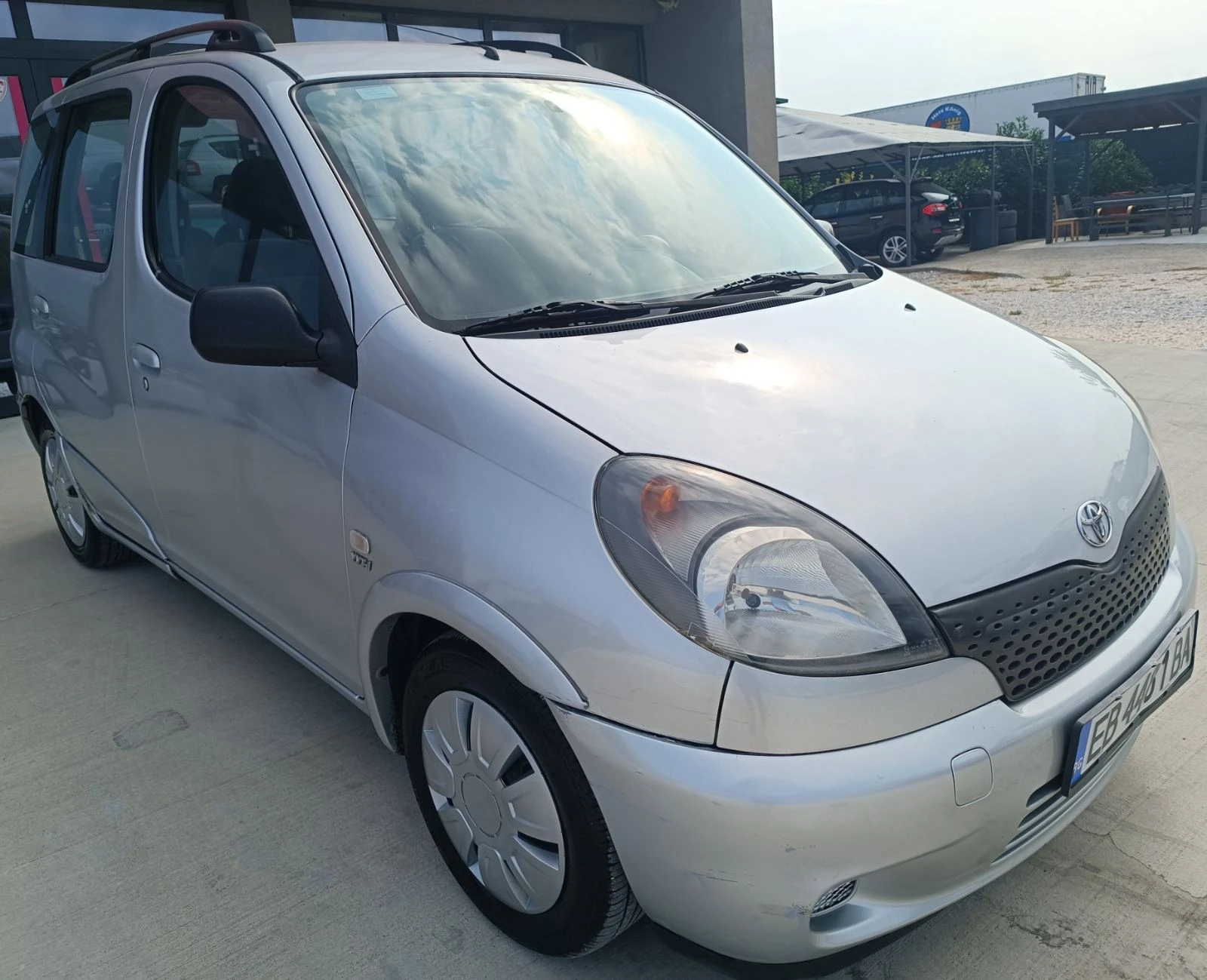Toyota Yaris verso 1.3 VVTI ГАЗ - изображение 3