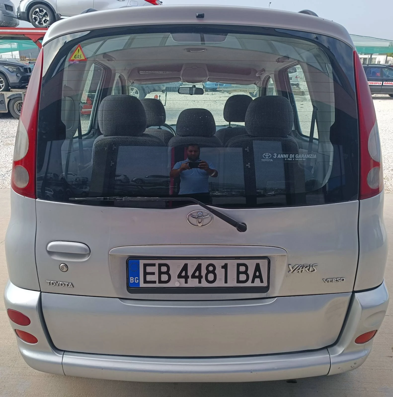 Toyota Yaris verso 1.3 VVTI ГАЗ - изображение 5