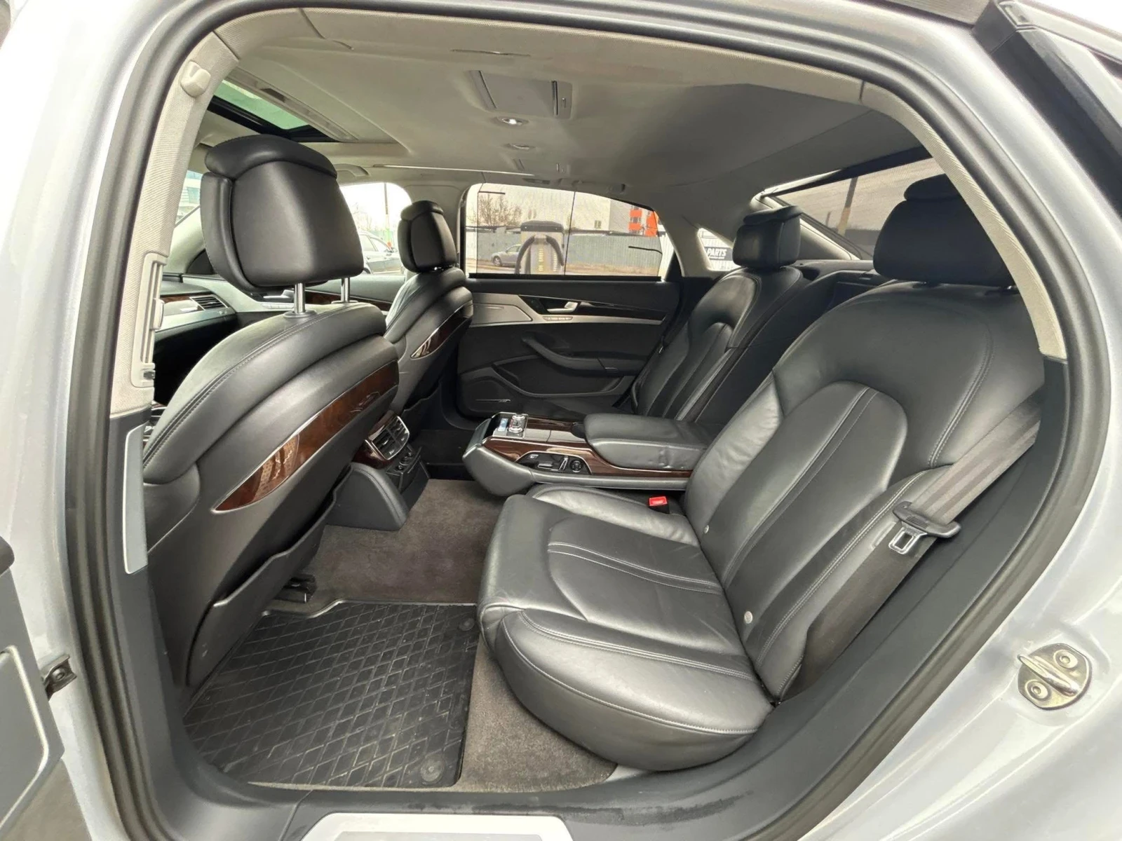 Audi A8 A8 Long matrix 3.0 Бартер  - изображение 6