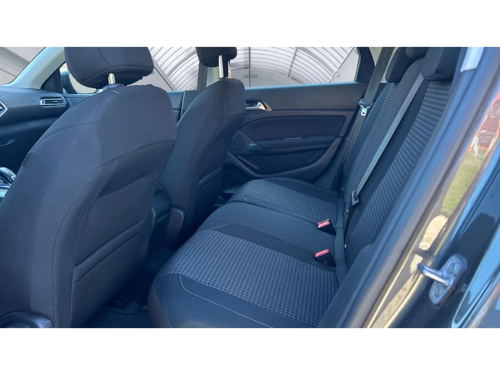 Peugeot 308 1.5 HDi EAT8 Allure, ������� ������ �� 187   | Mobile.bg � ����������� 9