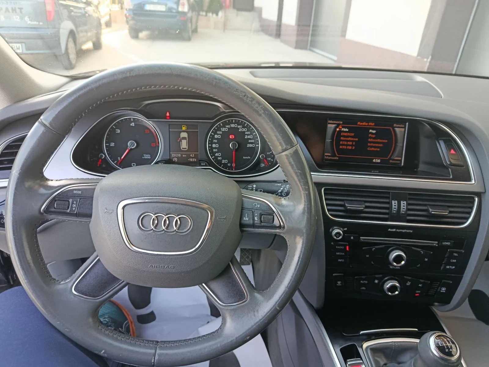 Audi A4 2.0TDI 4x4 177кс. КОЖА, снимка 12 - Автомобили и джипове - 53816532