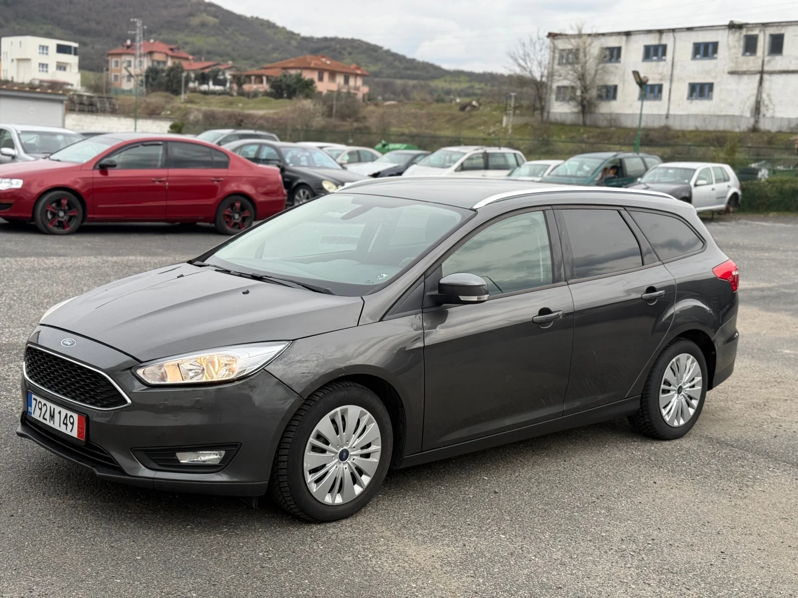Ford Focus 1.0i Ecoboost Euro6, снимка 3 - Автомобили и джипове - 53917467