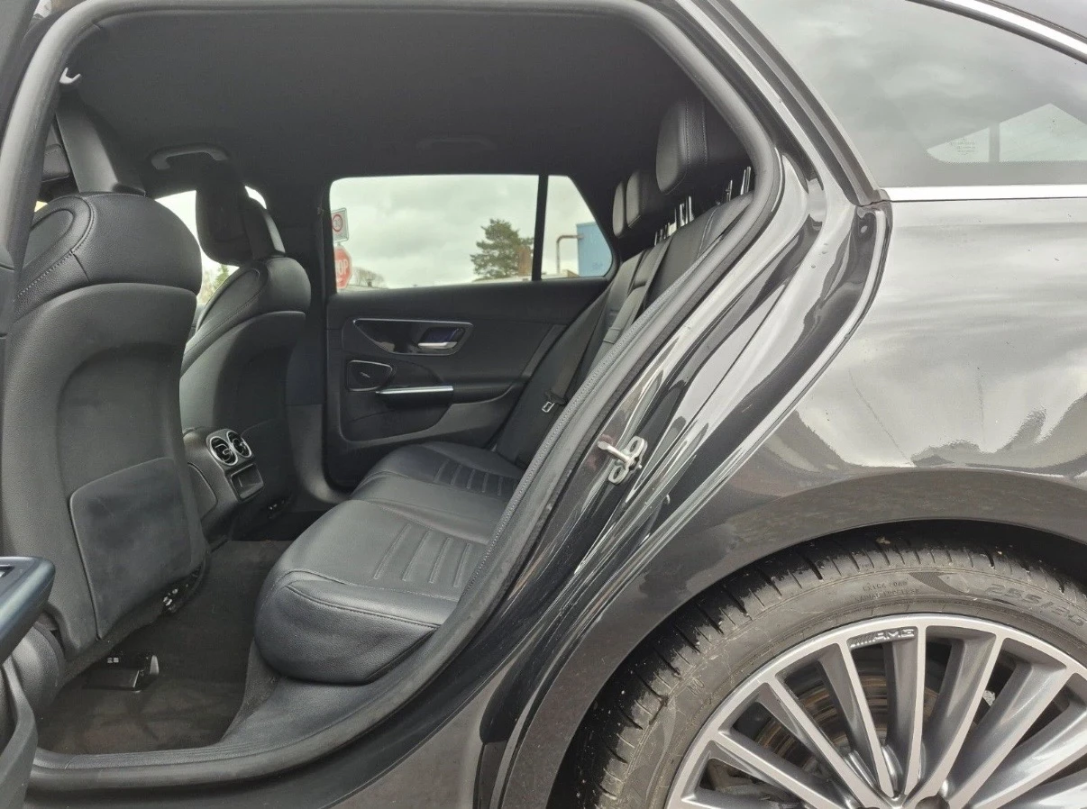 Mercedes-Benz C 220 AMG 4Matic , снимка 14 - Автомобили и джипове - 54070435