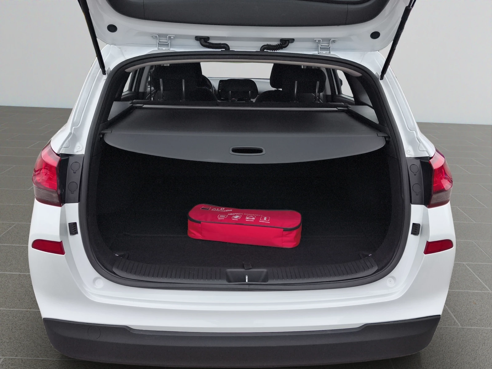 Hyundai I30 1.5DPi 110hp MT6 E6 // 2110R07 | Mobile.bg � ����������� 14