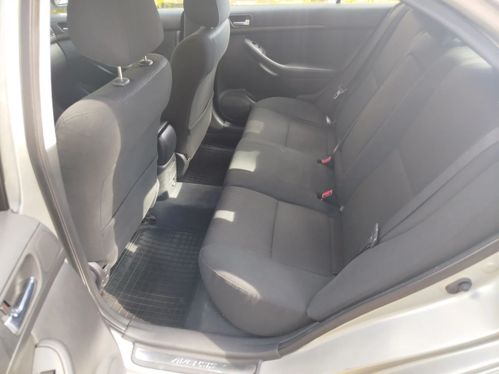 Toyota Avensis 2.0D4D  -116к.с, снимка 6 - Автомобили и джипове - 54093042