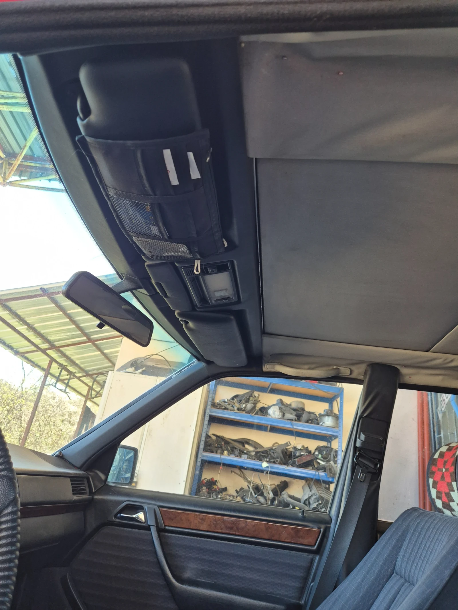 Mercedes-Benz 124 2.0 газ карбуратор, снимка 9 - Автомобили и джипове - 54112423