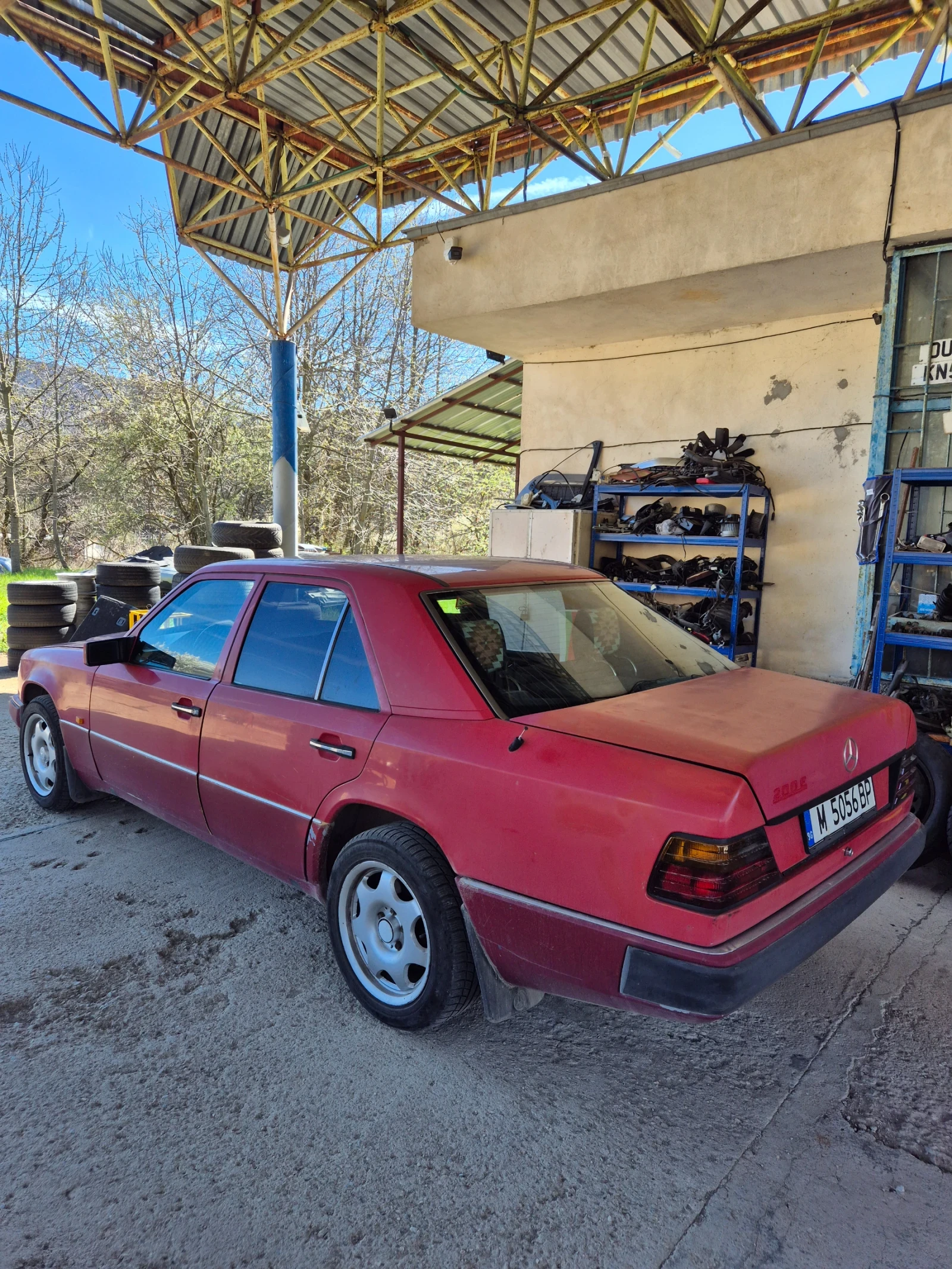 Mercedes-Benz 124 2.0 газ карбуратор, снимка 4 - Автомобили и джипове - 54112423