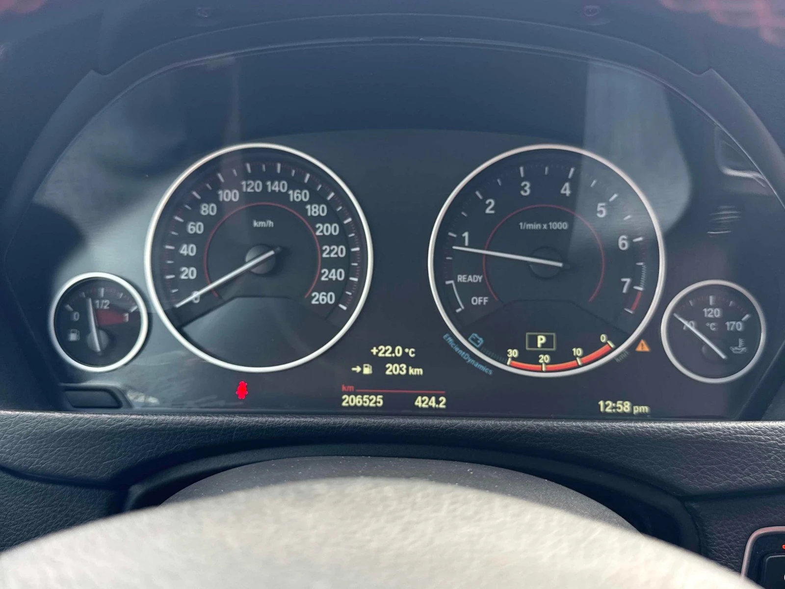 BMW 320 xDrive* АвтоКредит* (ЦЕНА ДО БГ), снимка 7 - Автомобили и джипове - 54217691