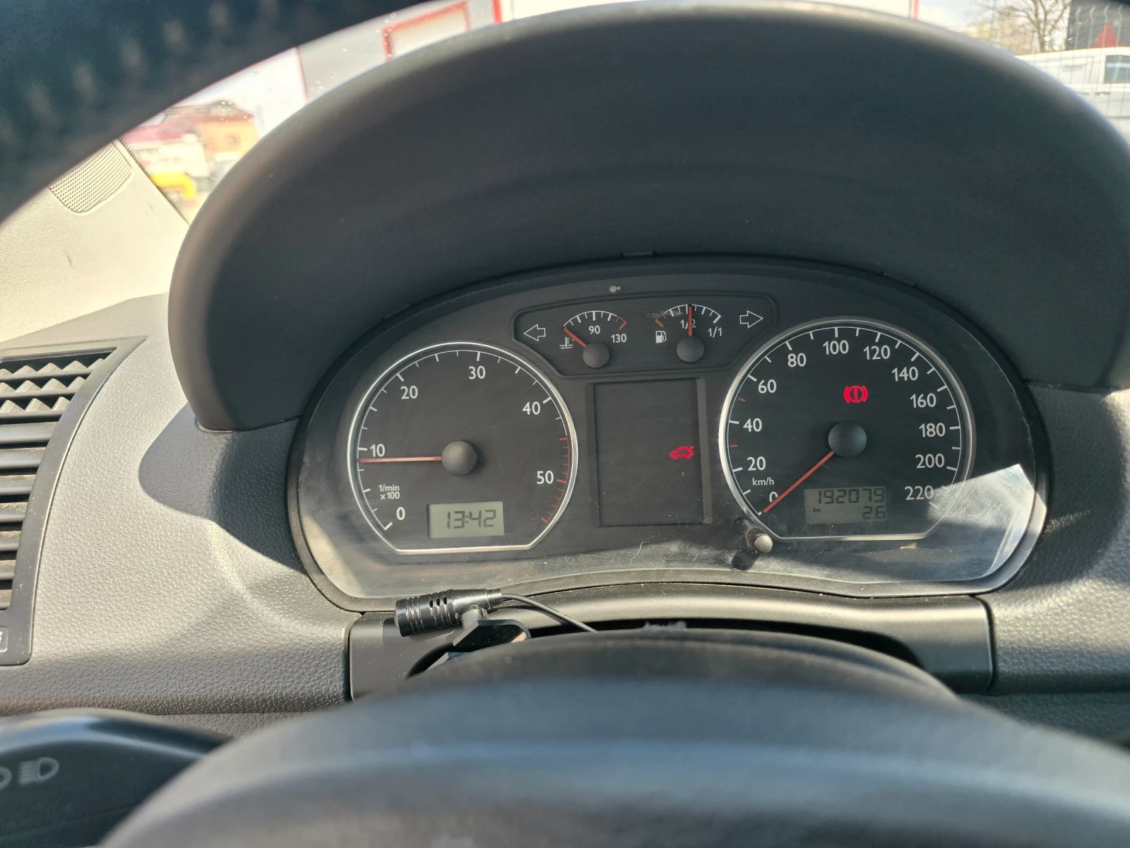 VW Polo Fun 1.4 TDI, снимка 10 - Автомобили и джипове - 54221894