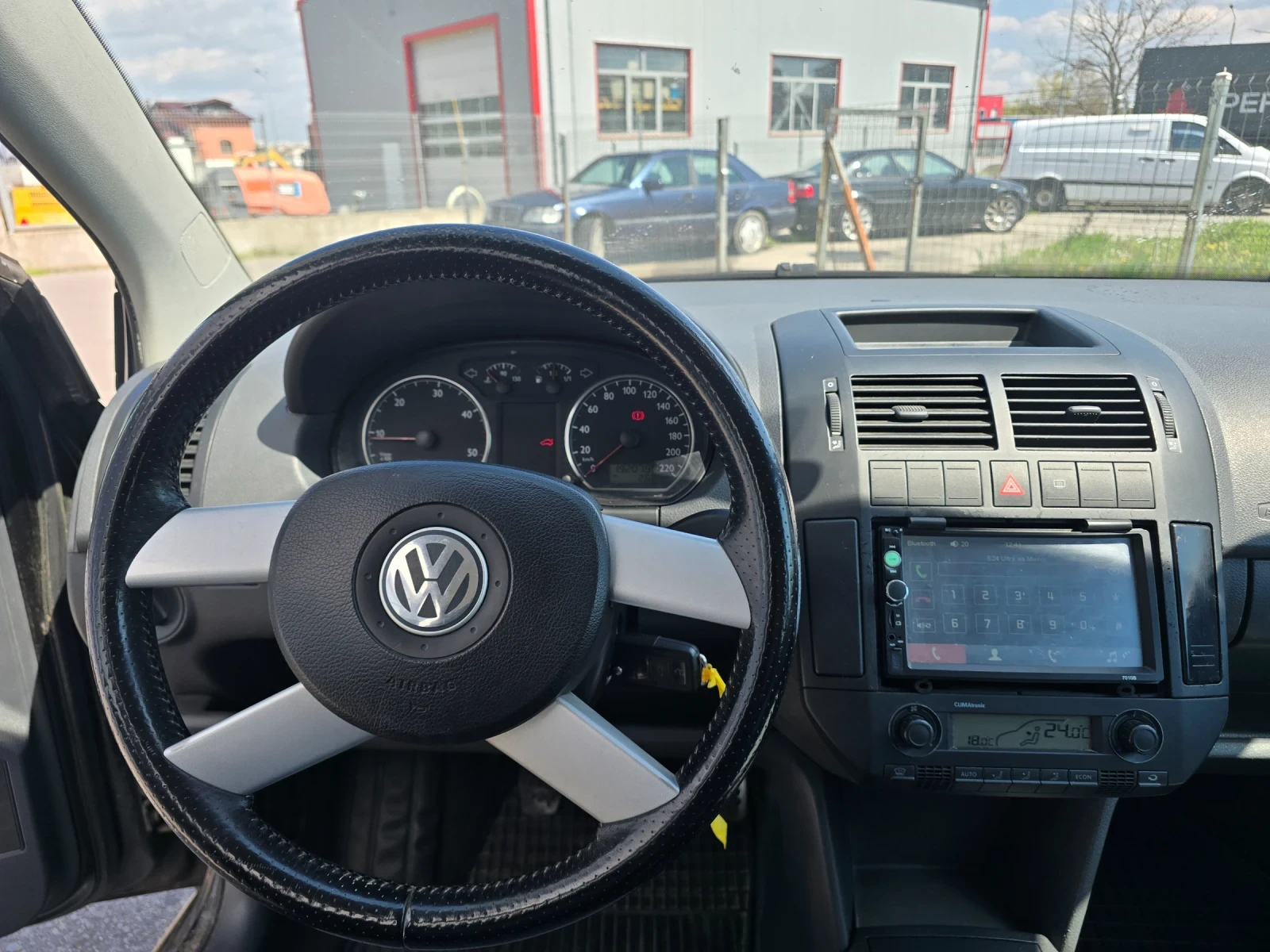 VW Polo Fun 1.4 TDI, снимка 11 - Автомобили и джипове - 54221894