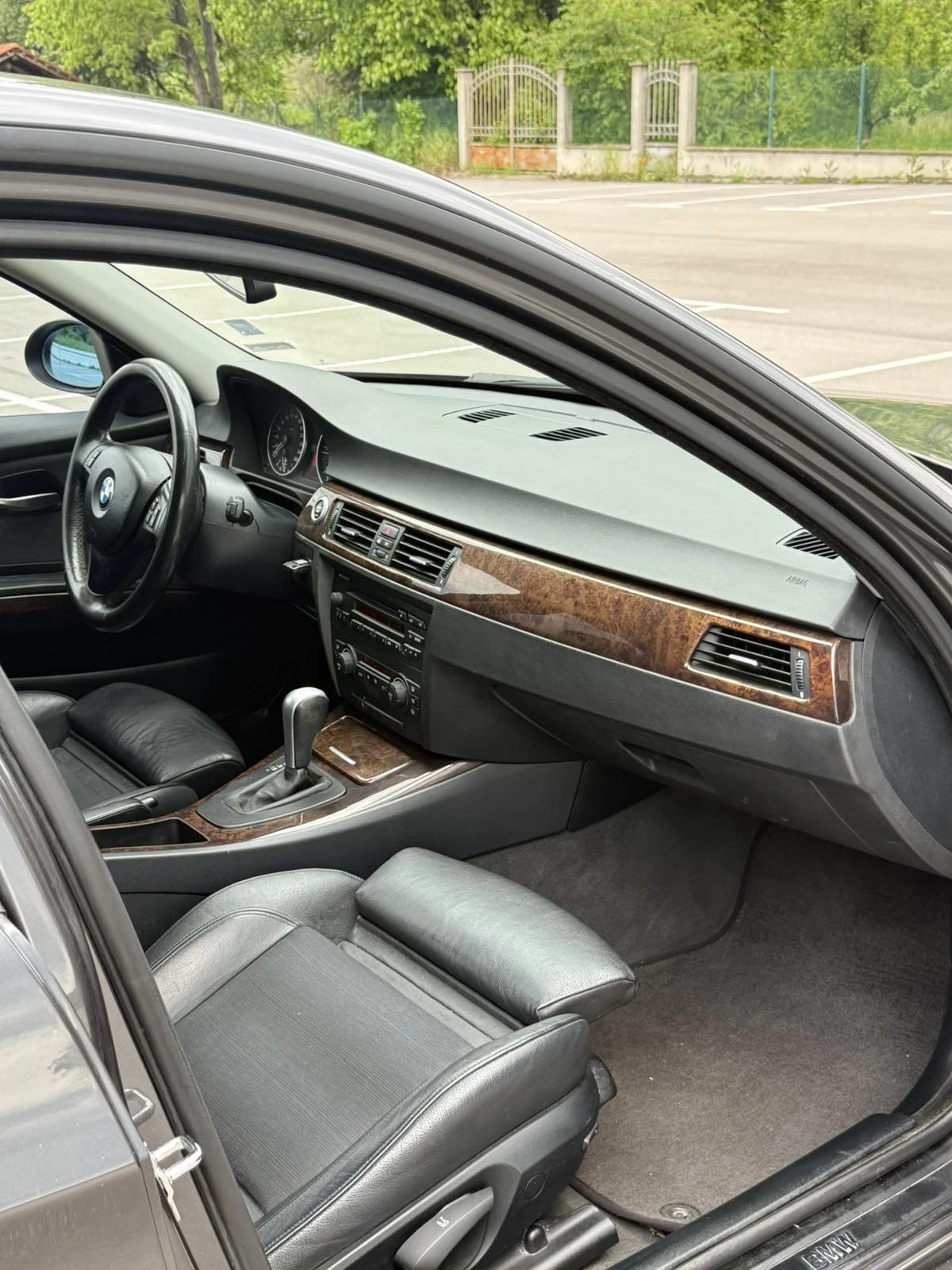BMW 320, снимка 9 - Автомобили и джипове - 54664140