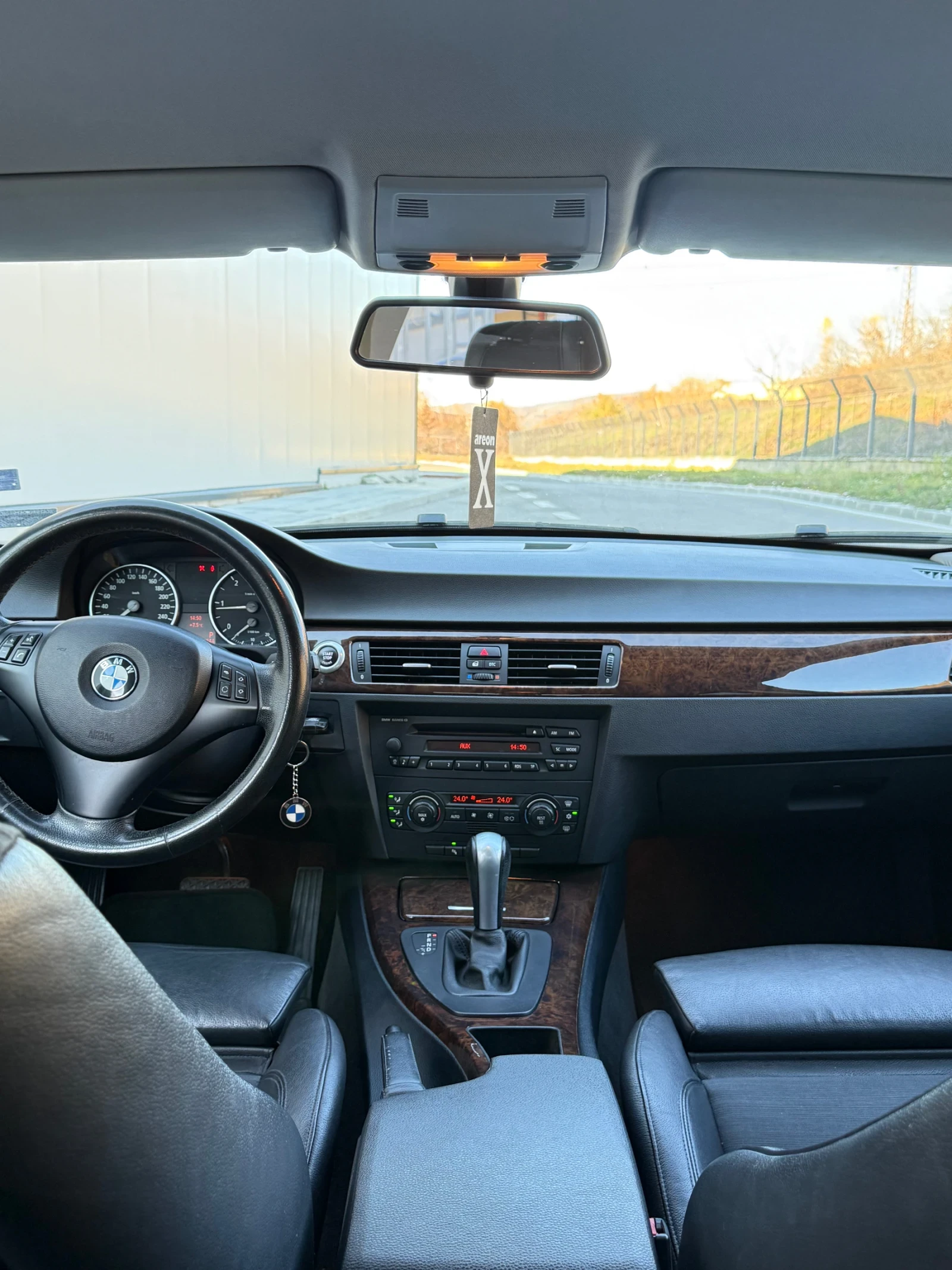 BMW 320, снимка 10 - Автомобили и джипове - 54336086