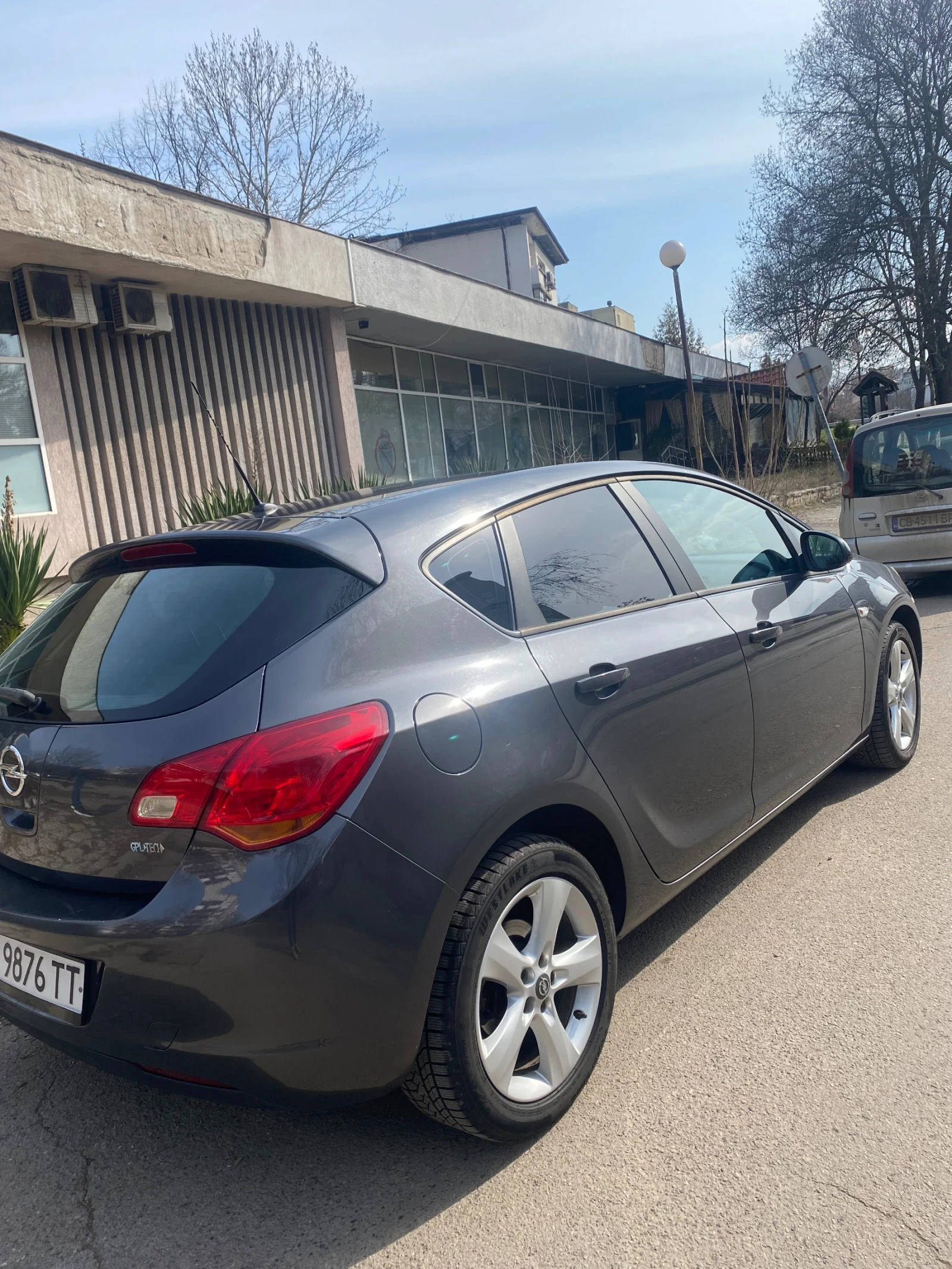 Opel Astra LPG, снимка 4 - Автомобили и джипове - 54648546