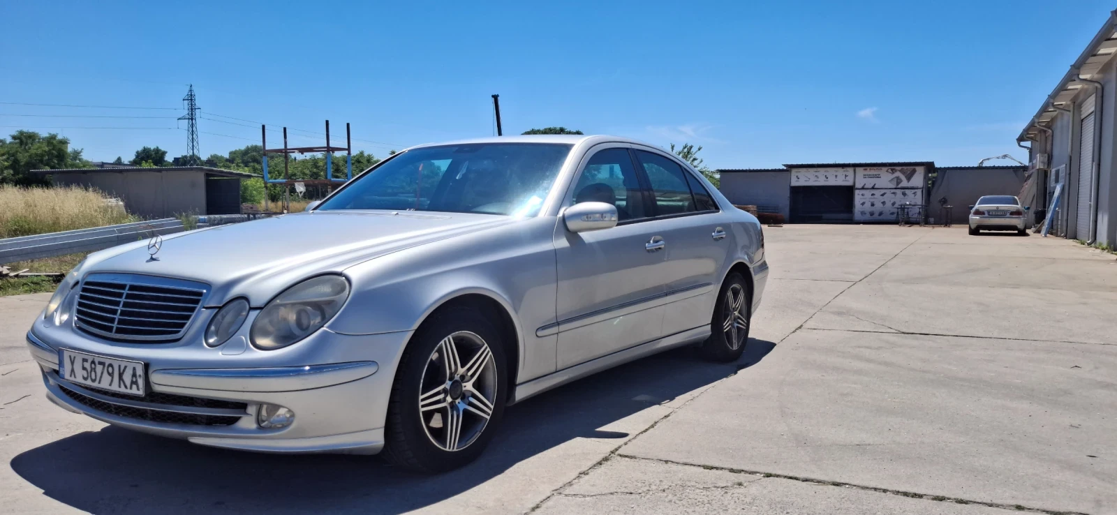 Mercedes-Benz E 270 Авангард, снимка 6 - Автомобили и джипове - 54912077