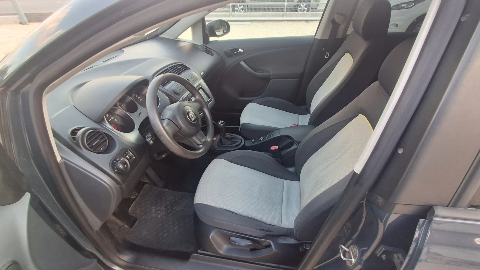 Seat Altea 1.9tdi, снимка 8 - Автомобили и джипове - 55149086
