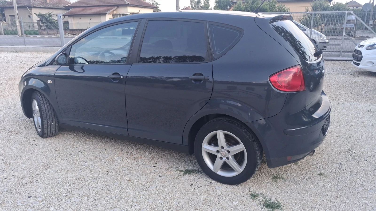 Seat Altea 1.9tdi, снимка 7 - Автомобили и джипове - 55149086