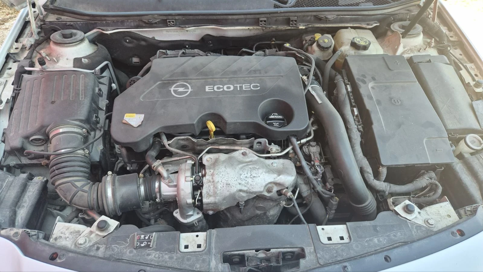 Opel Insignia 2.0 CDTI, снимка 13 - Автомобили и джипове - 55240281