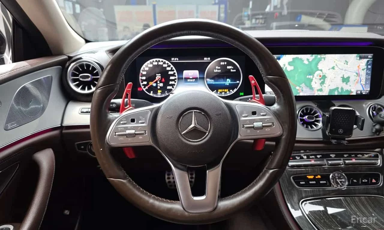 Mercedes-Benz CLS 400  CLS400d 4MATIC/ФИНАНСИРАНЕ, снимка 13 - Автомобили и джипове - 55565803