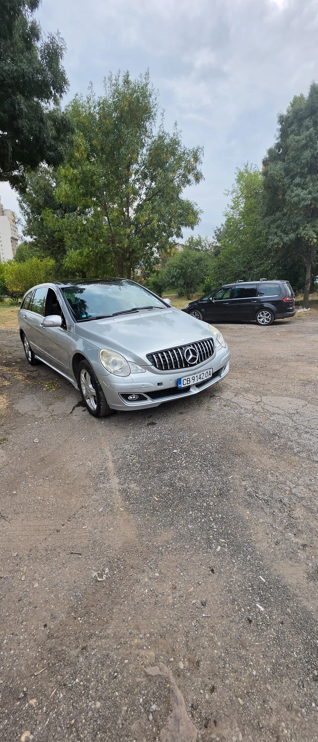 Mercedes-Benz R 320, снимка 2 - Автомобили и джипове - 56066184