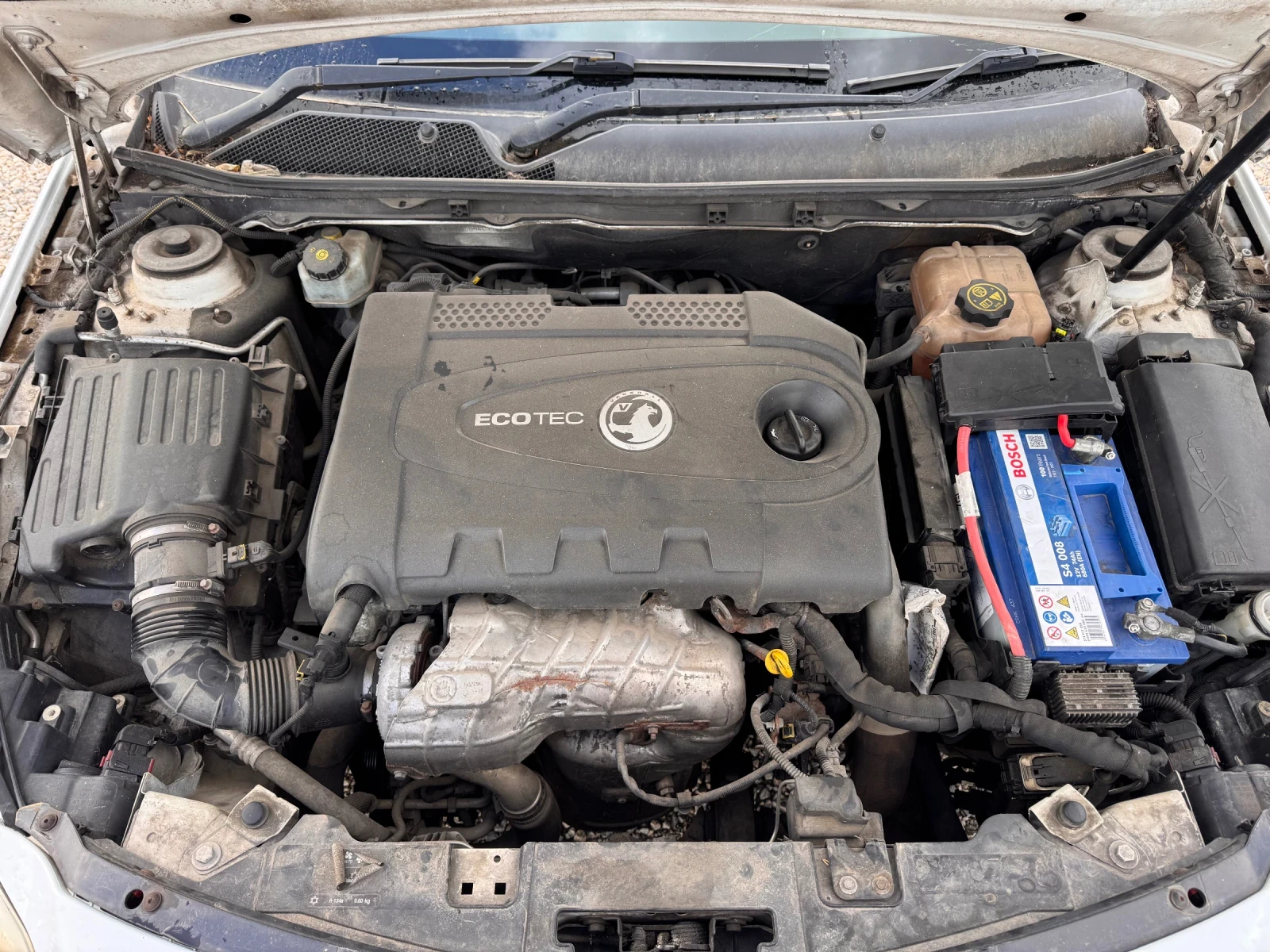 Opel Insignia 2.0D / НА ЧАСТИ, снимка 8 - Автомобили и джипове - 56607120
