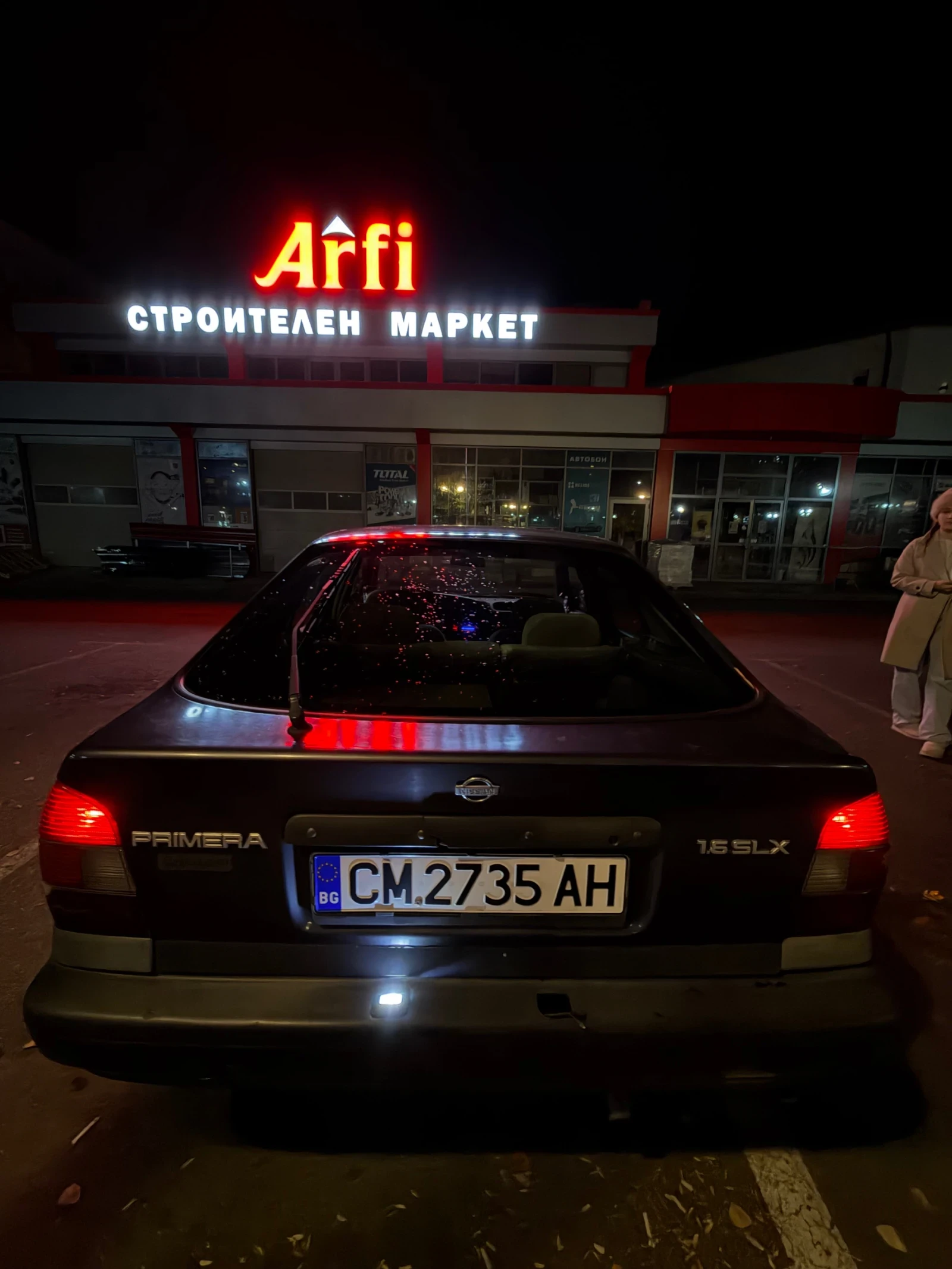 Nissan Primera, снимка 5 - Автомобили и джипове - 56706383