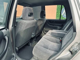 Honda Cr-v 2.0i/4x4/Като нова, снимка 11