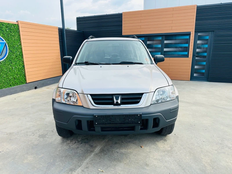 Honda Cr-v 2.0i/4x4/Като нова, снимка 2 - Автомобили и джипове - 46541505