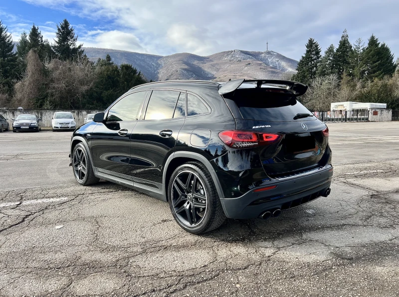 Mercedes-Benz GLA 45 AMG 4M+ Aerodynamic Pack Burmester, снимка 2 - Автомобили и джипове - 48566378