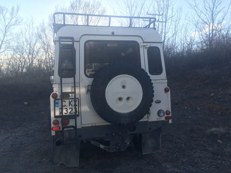 Land Rover Defender 110, снимка 2 - Автомобили и джипове - 49009348