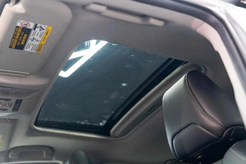 Toyota Rav4 2021* XLE* AWD* 34 217 KM, снимка 16 - Автомобили и джипове - 53035272