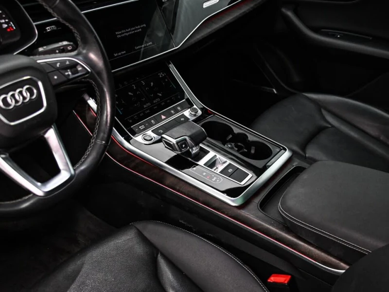 Audi Q8 quattro Progressiv 55 TFSI, снимка 10 - Автомобили и джипове - 53245855