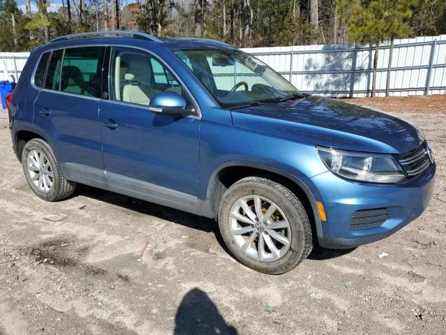 VW Tiguan 2.0L 4 All wheel drive, снимка 12 - Автомобили и джипове - 49268167