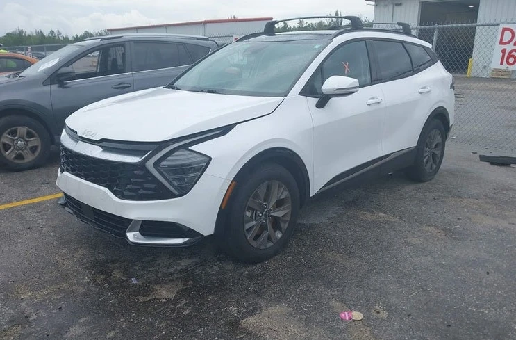 Kia Sportage, снимка 5 - Автомобили и джипове - 55351135