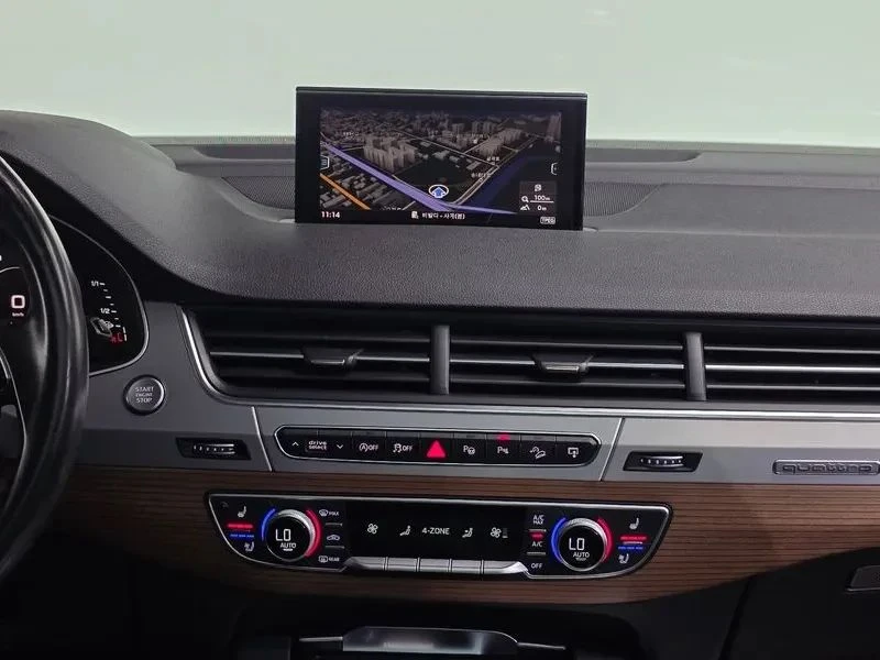 Audi Q7, снимка 12 - Автомобили и джипове - 56689599