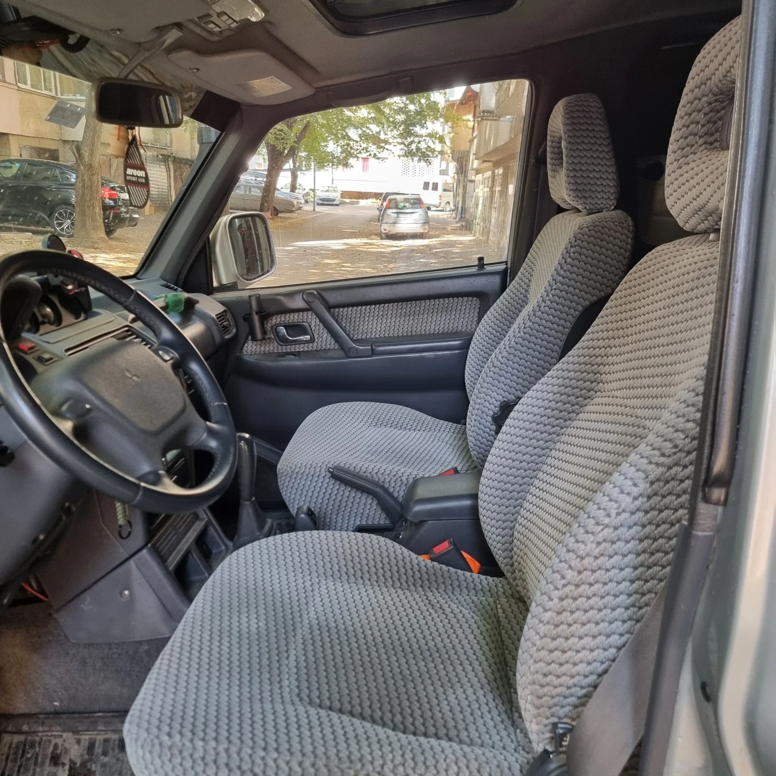 Mitsubishi Pajero 3.5 - изображение 8