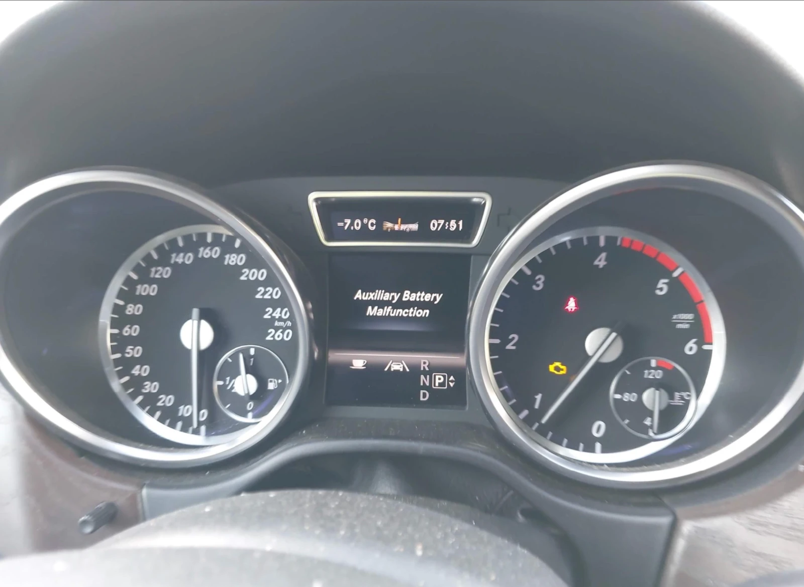 Mercedes-Benz ML 350 4MATIC* BLUETEC* HARMAN* ПОДГРЕВ - изображение 8