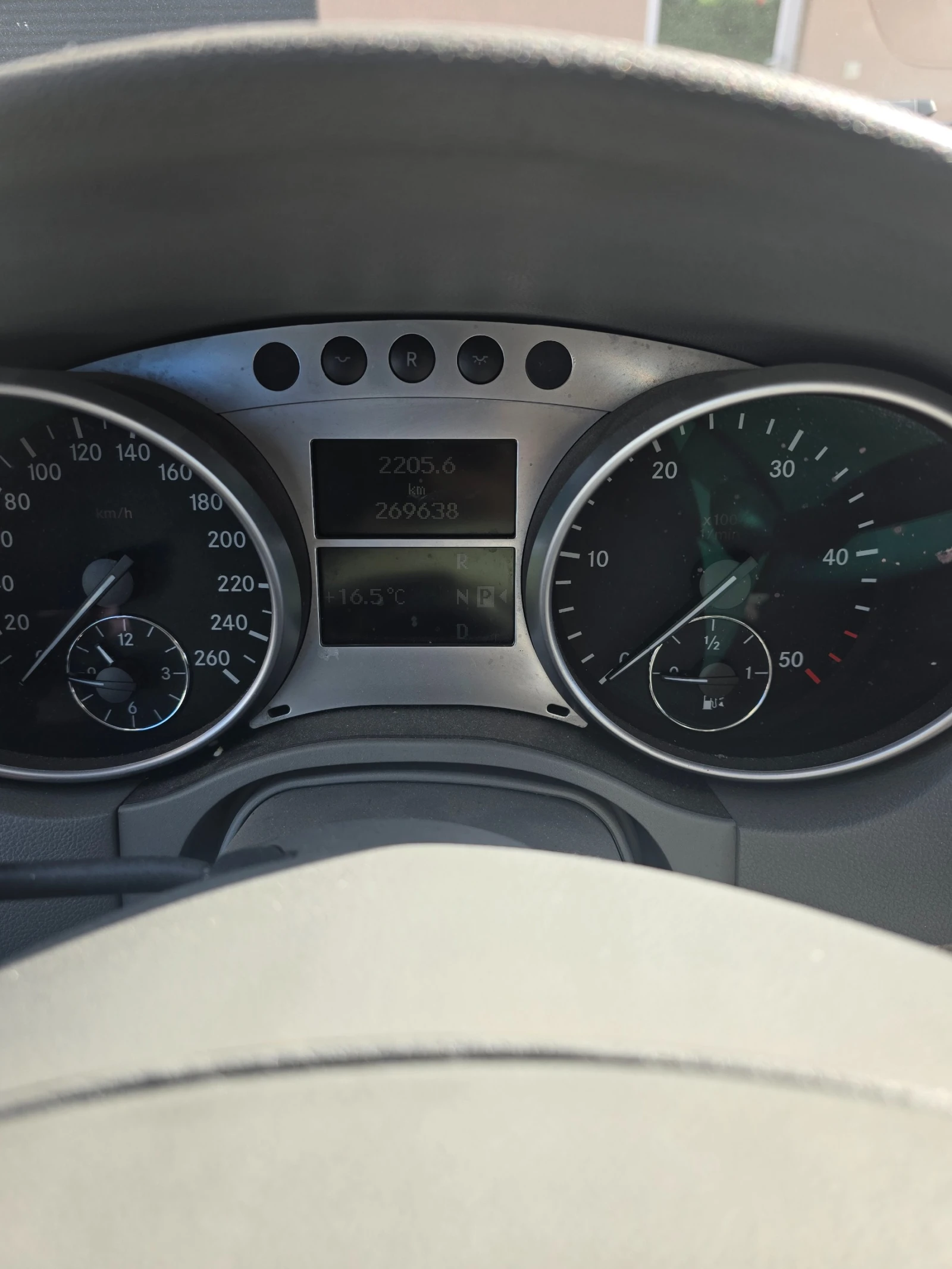 Mercedes-Benz ML 320 320 CDI, снимка 13 - Автомобили и джипове - 53678902