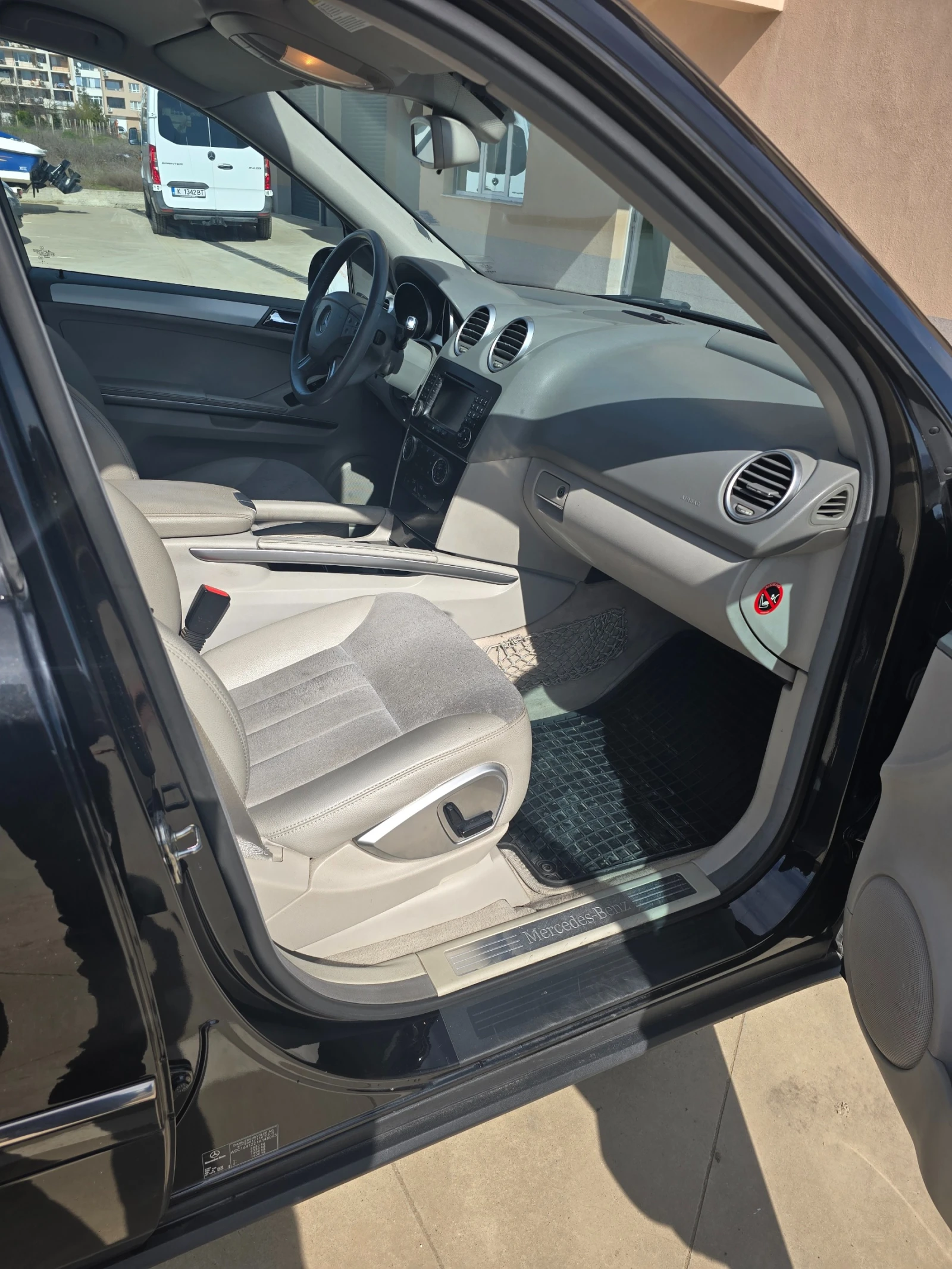 Mercedes-Benz ML 320 320 CDI, снимка 11 - Автомобили и джипове - 53678902