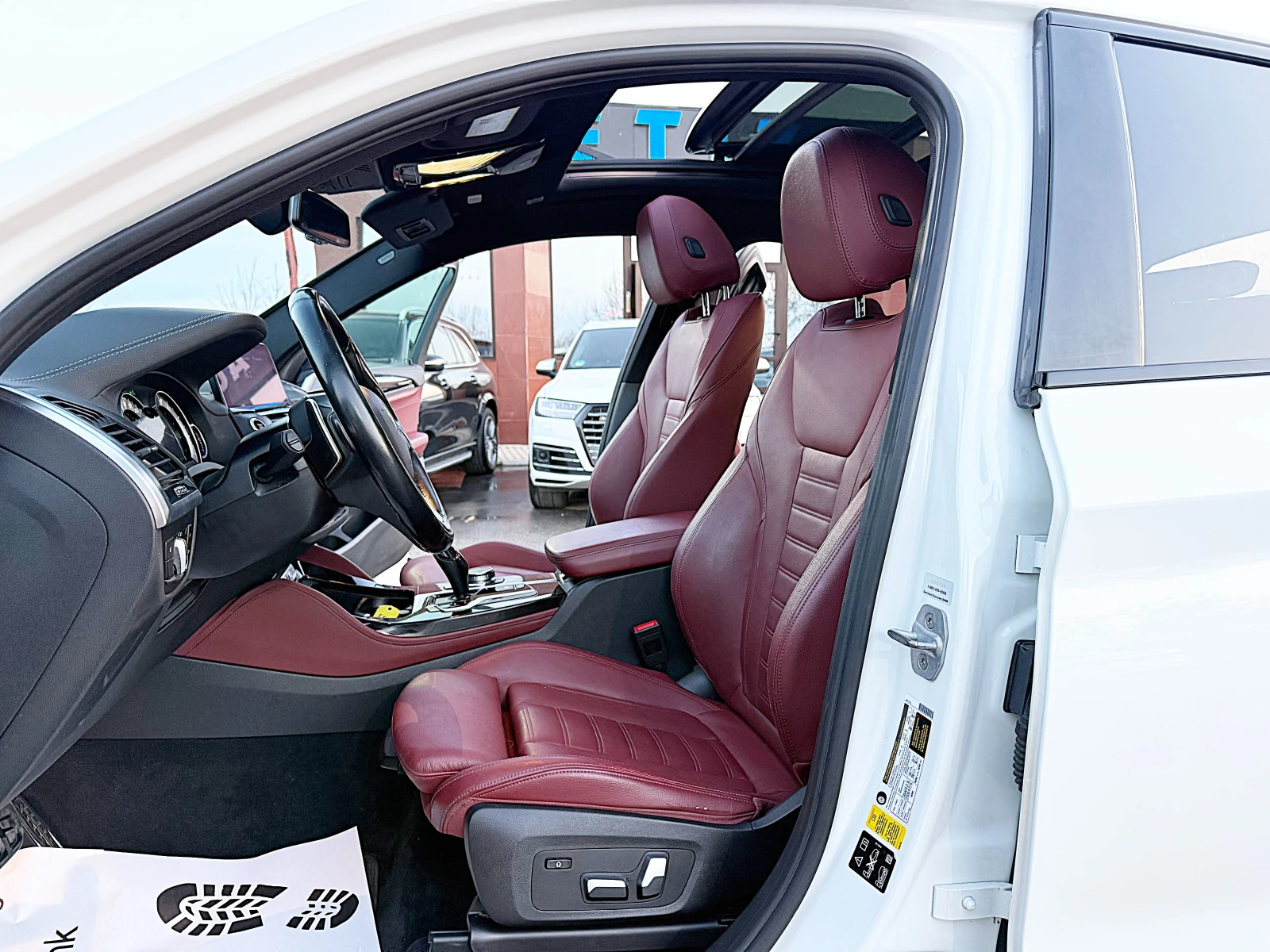 BMW X4 M40i-HEAD UP-PANORAMA-KAMERA-LED-4x4-ПОДГРЯВАНЕ!!!, снимка 8 - Автомобили и джипове - 53884036