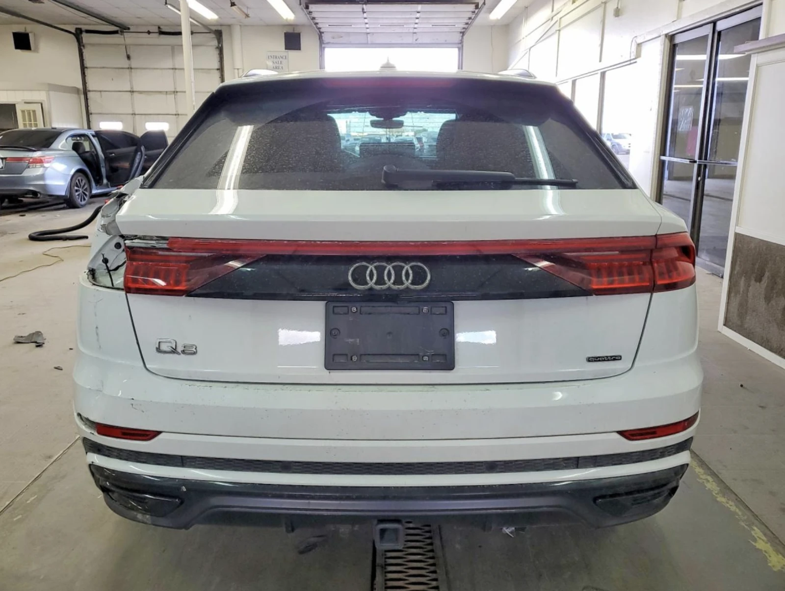 Audi Q8 АВТОКРЕДИТ, снимка 6 - Автомобили и джипове - 54356632