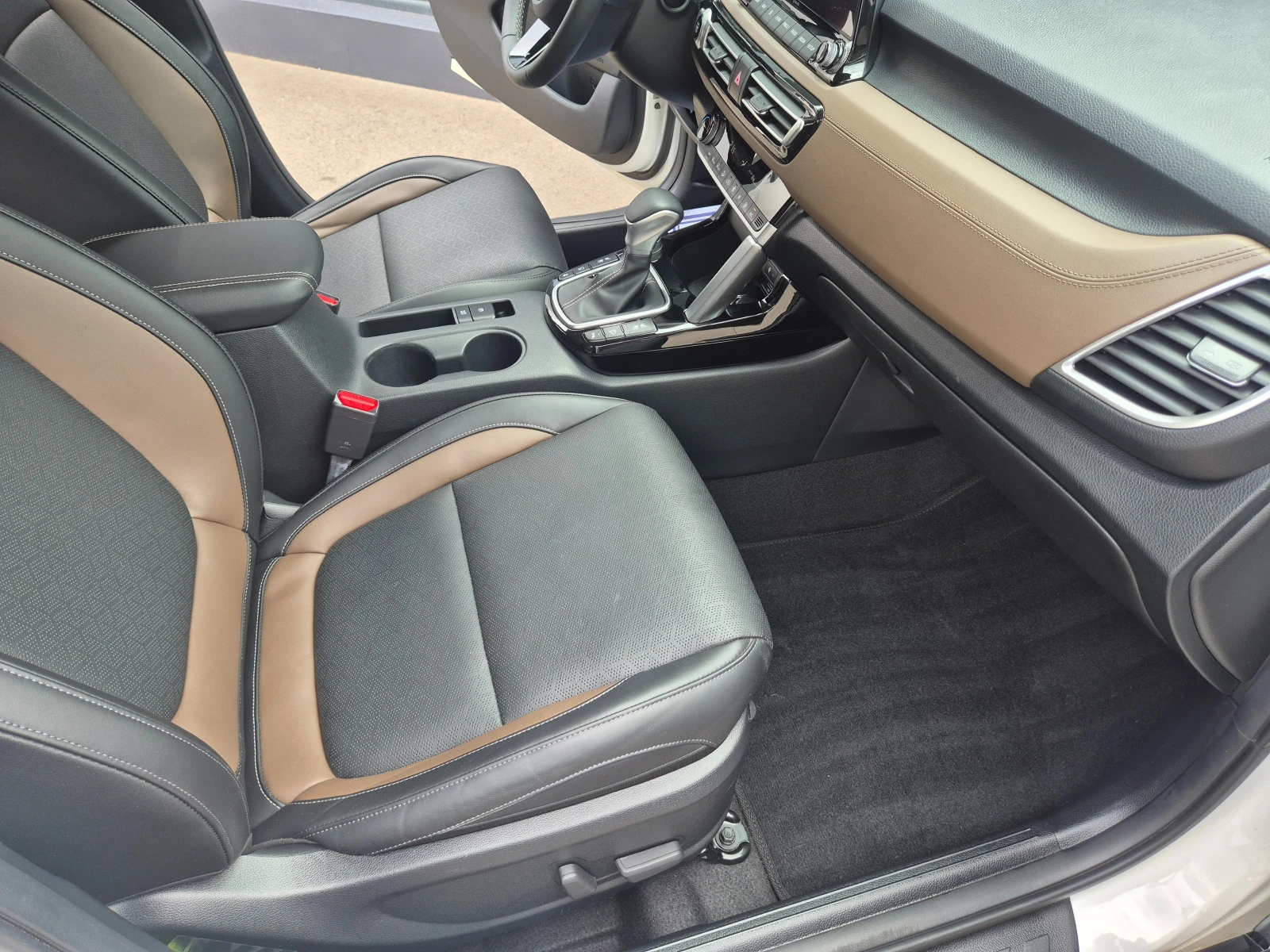 Kia Seltos 1.6 Turbo Signature - Наличен в БГ, снимка 7 - Автомобили и джипове - 55136300