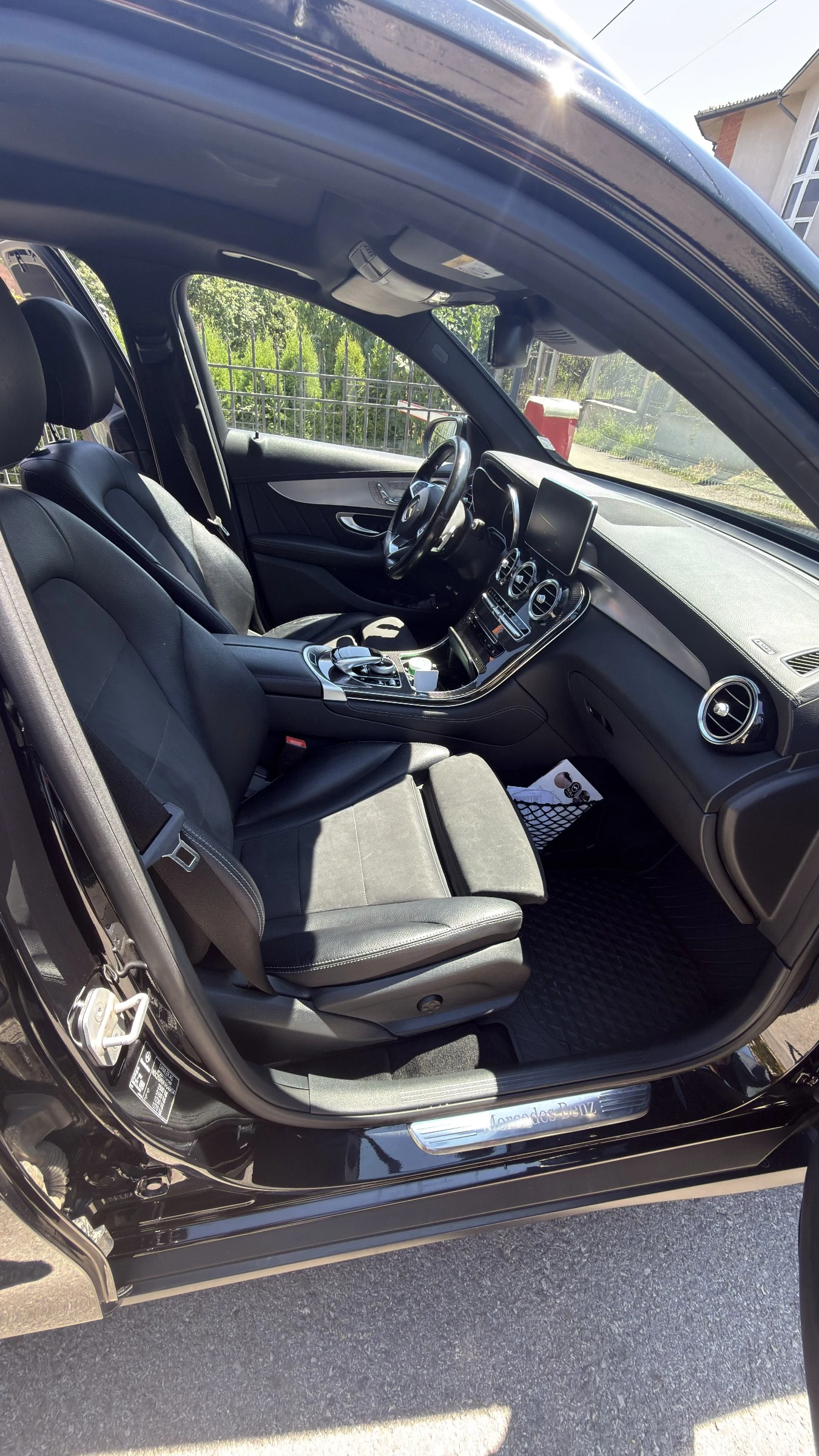 Mercedes-Benz GLC 250, снимка 9 - Автомобили и джипове - 55622630