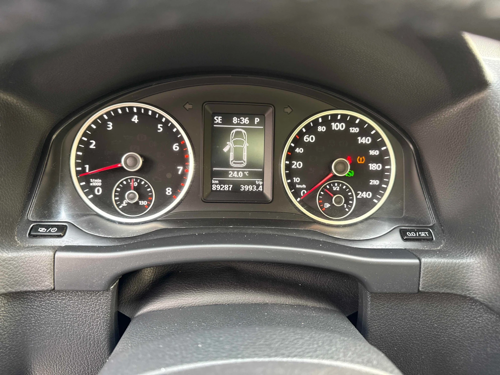 VW Tiguan * Highline * CARFAX * БЕЗ ПЪРВОНАЧАЛНА ВНОСКА, снимка 8 - Автомобили и джипове - 55884440