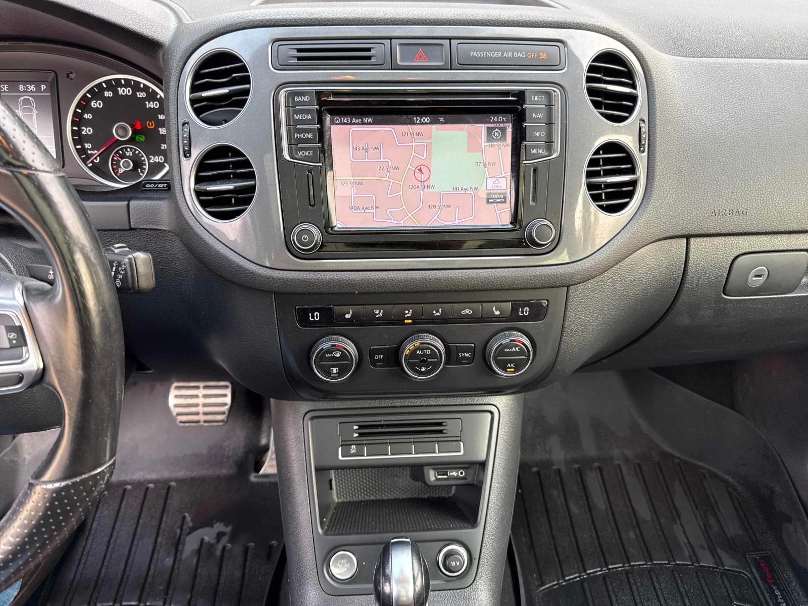VW Tiguan * Highline * CARFAX * БЕЗ ПЪРВОНАЧАЛНА ВНОСКА, снимка 9 - Автомобили и джипове - 55884440