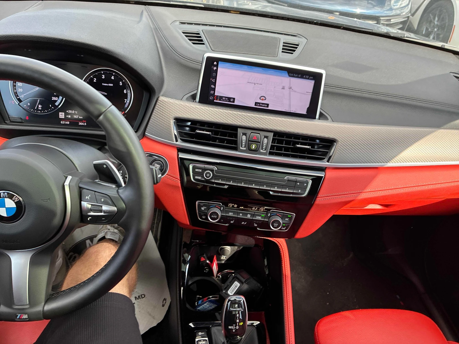 BMW X2  M35i M-PACK / АВТОКРЕДИТ / RED INT, снимка 9 - Автомобили и джипове - 55989321