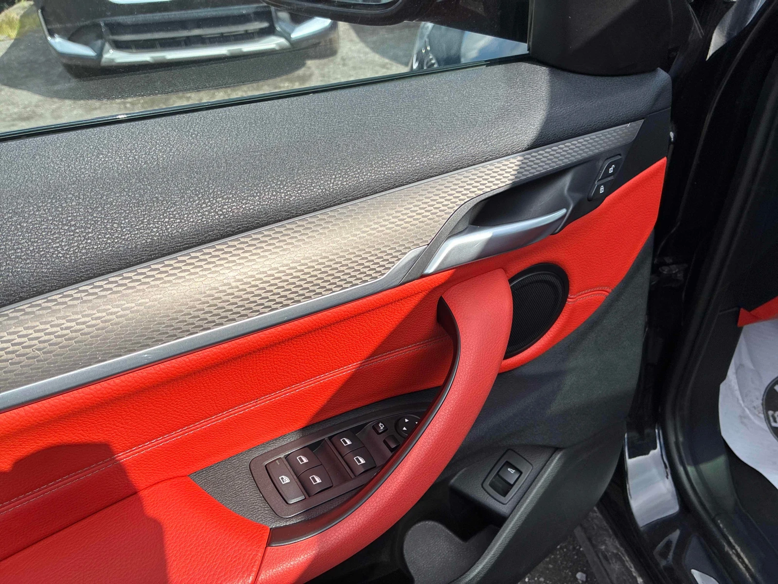 BMW X2  M35i M-PACK / АВТОКРЕДИТ / RED INT, снимка 10 - Автомобили и джипове - 55989321