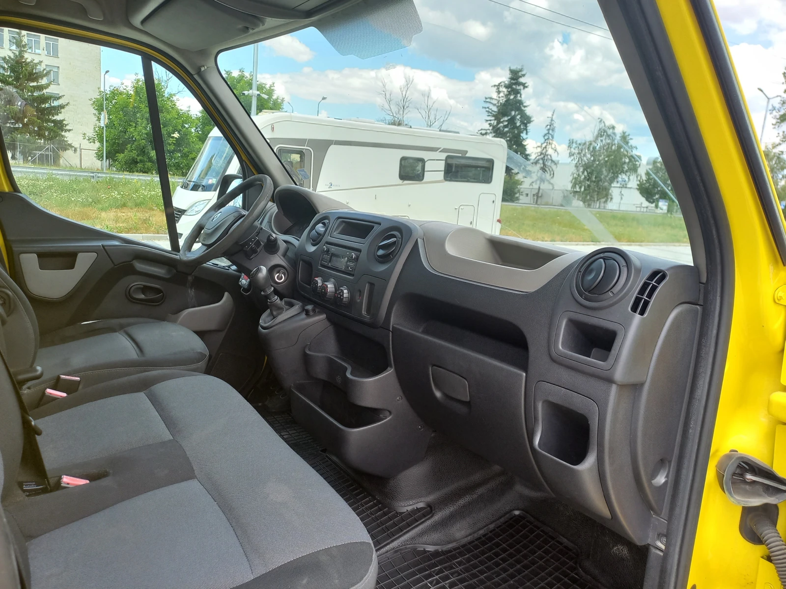 Renault Master 2.3DCI 110HP, снимка 12 - Бусове и автобуси - 53961651