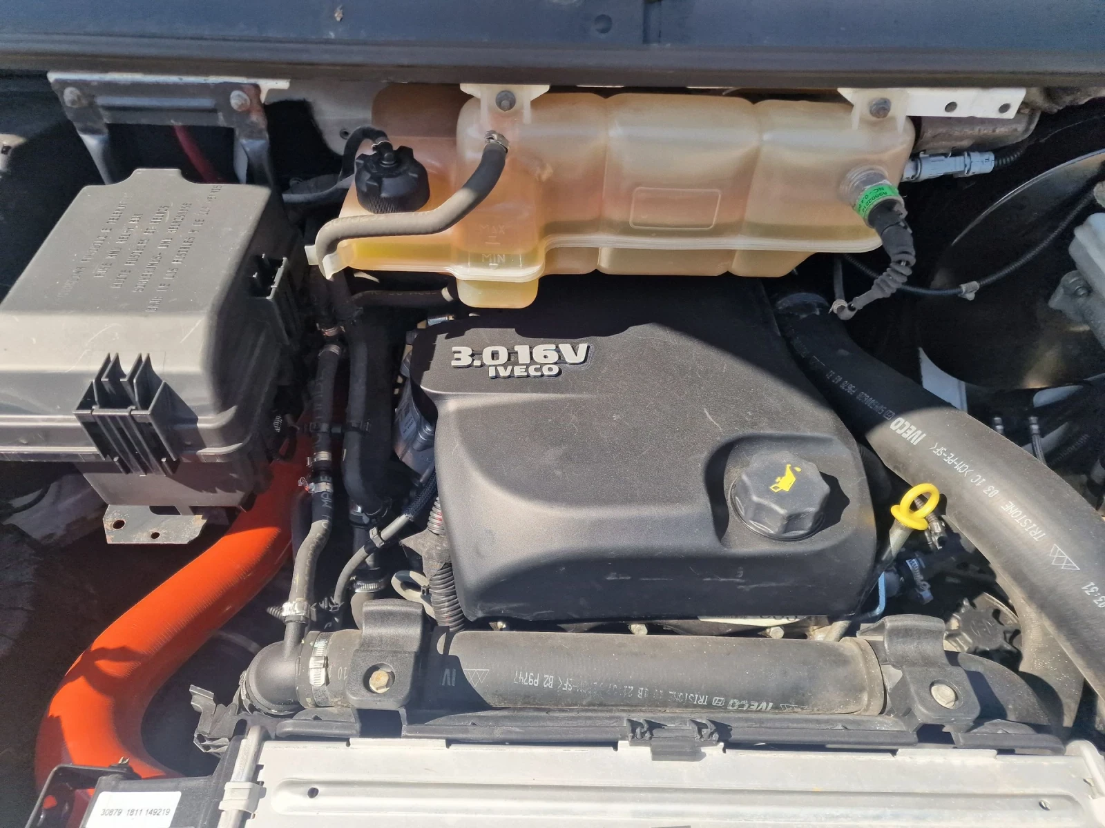 Iveco 35c15 3.0HPI швейцарски 4.20м, снимка 13 - Бусове и автобуси - 54777879