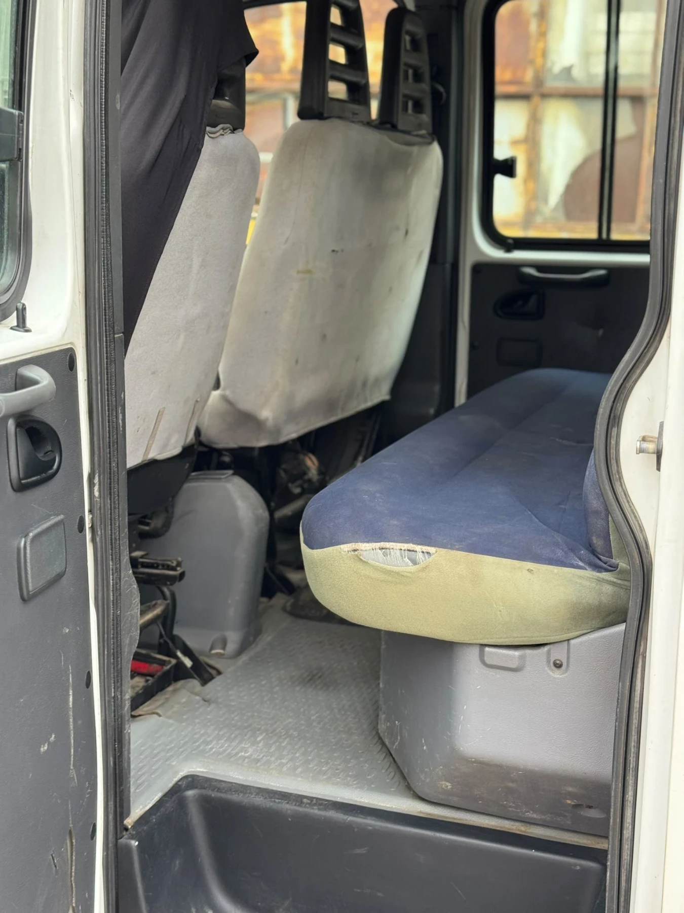 Iveco 35s12, снимка 11 - Бусове и автобуси - 56662830